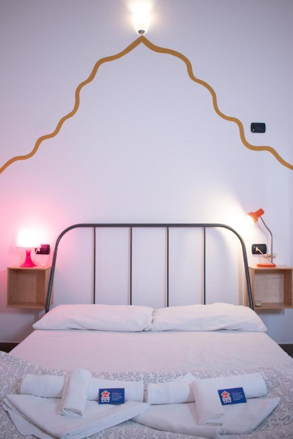 Abbey Hostel Генуя Екстер'єр фото