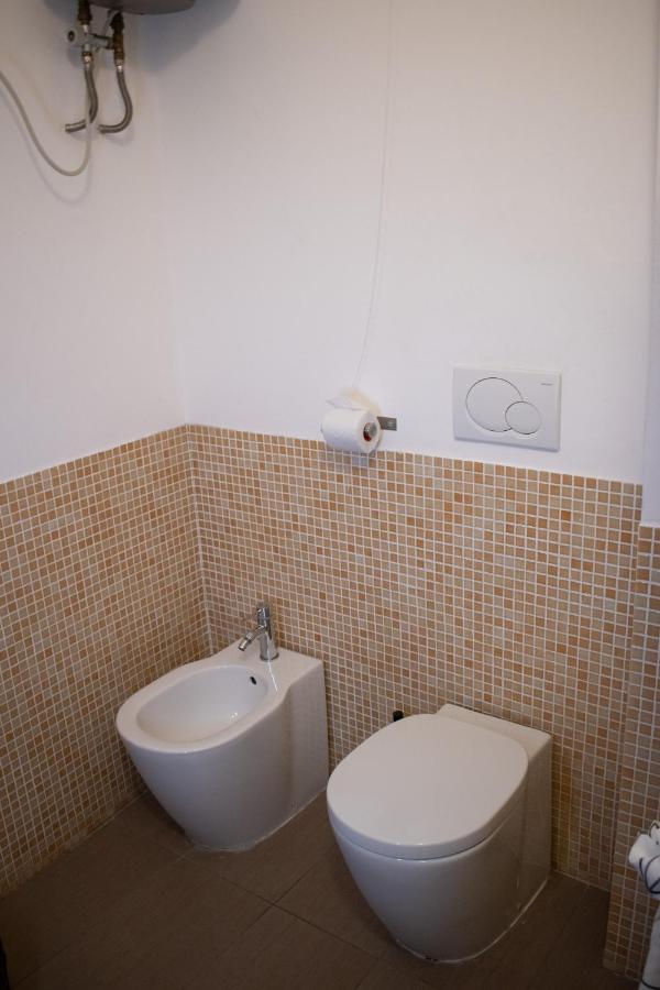 Abbey Hostel Генуя Екстер'єр фото
