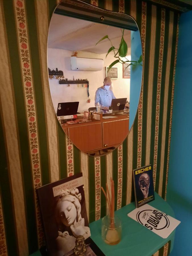 Abbey Hostel Генуя Екстер'єр фото