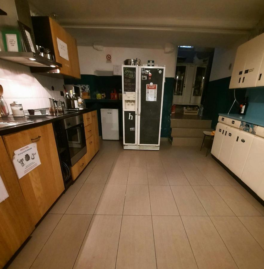 Abbey Hostel Генуя Екстер'єр фото