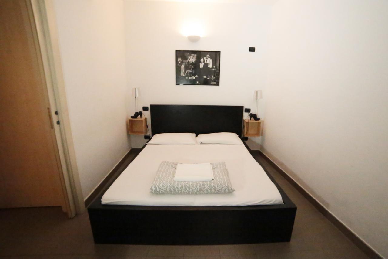 Abbey Hostel Генуя Екстер'єр фото